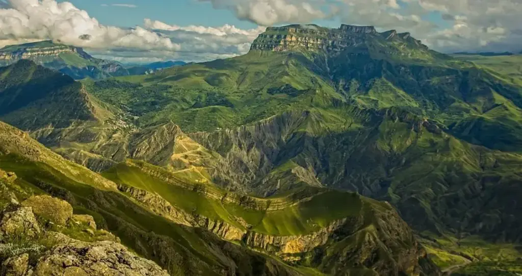 Достопримечательности Дагестана: что посмотреть и куда поехать — горные виды республики и полезные советы для туристов