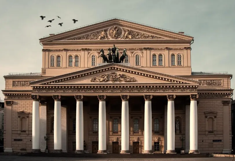 Большой театр — одна из самых красивых платных достопримечательностей и развлечений Москвы