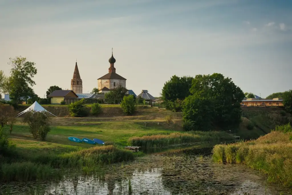 Вид на Суздаль — важная часть общих сведений о Владимирской области и её природно-историческом наследии