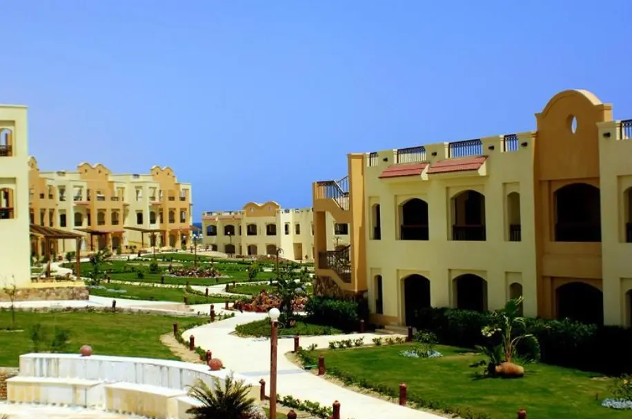 Отель с зелёными садами в Марса-Алам — один из лучших курортов для отдыха в Египте.