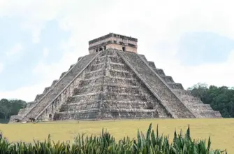 Пирамида Чичен-Ица — главная достопримечательность Мексики для отдыха путешественников