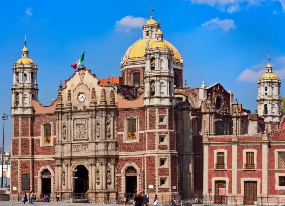 Достопримечательности Мексики и культурные и исторические памятники — Базилика Божьей Матери Гваделупской в Мехико