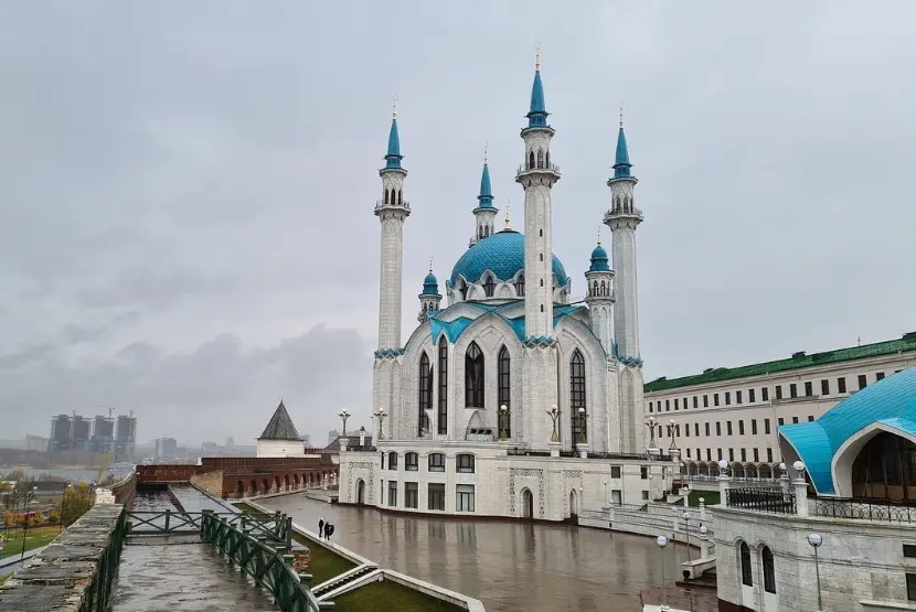 Авиабилеты и ЖД-билеты в Казани