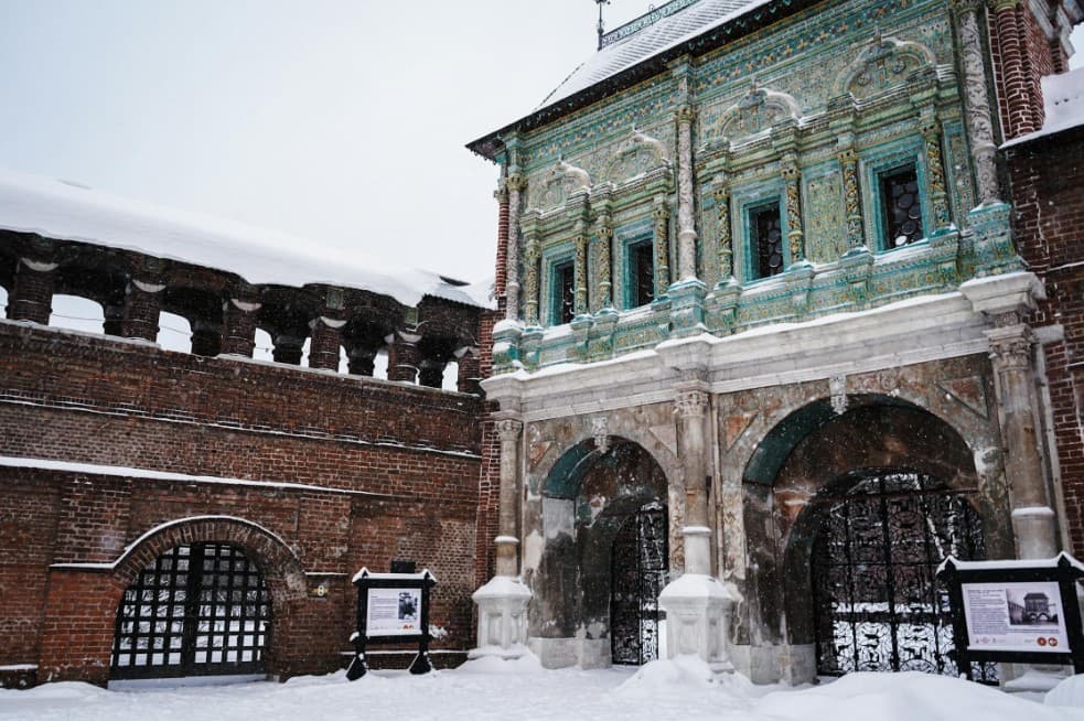 Что посмотреть в Москве за 3 дня: самостоятельный маршрут по достопримечательностям — прогулка по Крутицкому Патриаршему подворью с его историческими постройками