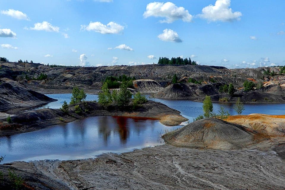 Куда поехать из Екатеринбурга — природные достопримечательности и необычная локация Уральский Марс