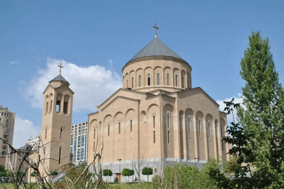 Туры в Армению: Ереван, озеро Севан и монастыри