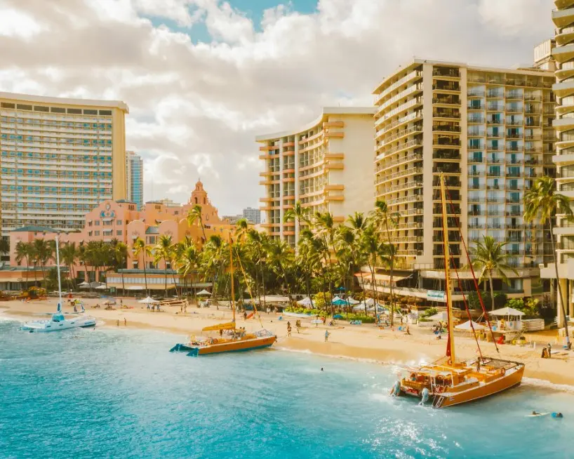 Как подобрать тур: курортный город, пляж и отели у моря