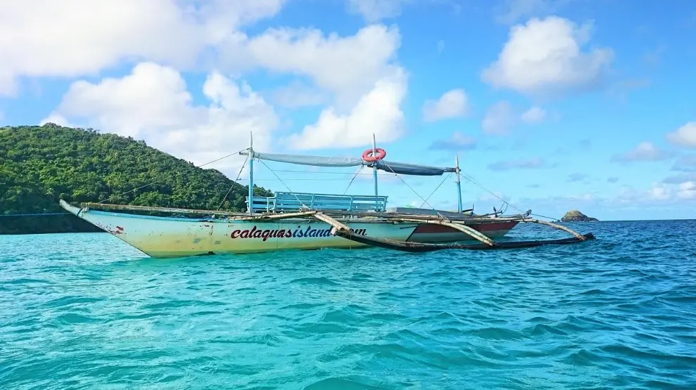 Отдых с ребенком до года: спокойное море и безопасные прогулки у берега