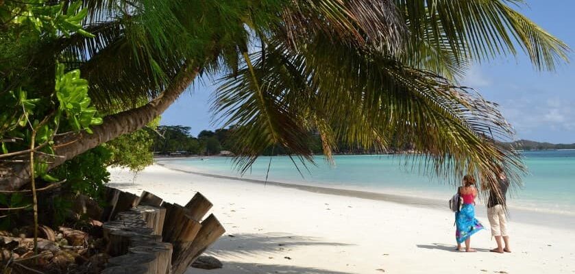 Лучшие страны для спокойного отдыха: куда поехать в тур — пляж и пальмы