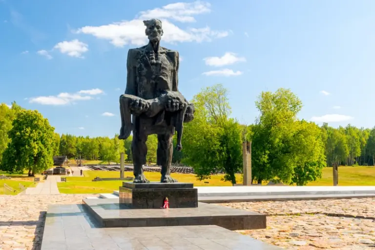 Память поколений: трансфер в Хатынь