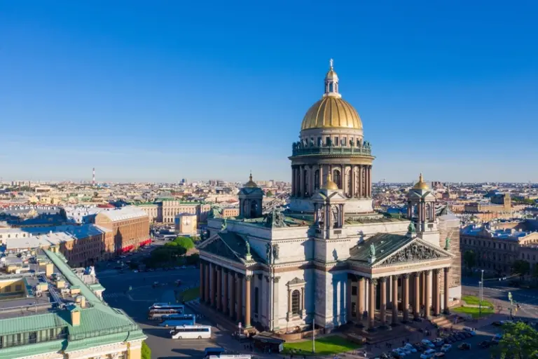 Аудиогид по центру Санкт-Петербурга (6+)