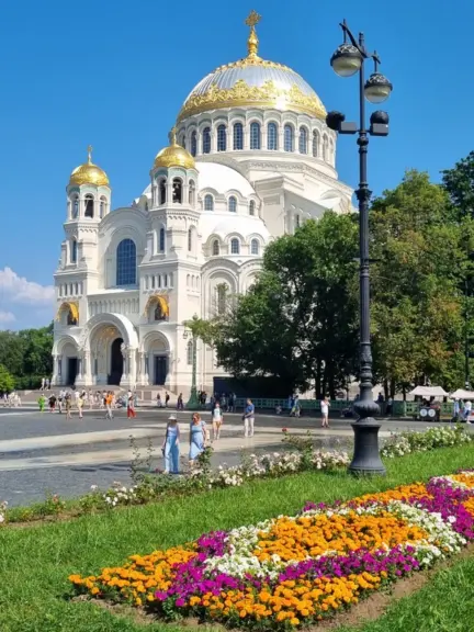 Кронштадт — город, рождённый флотом