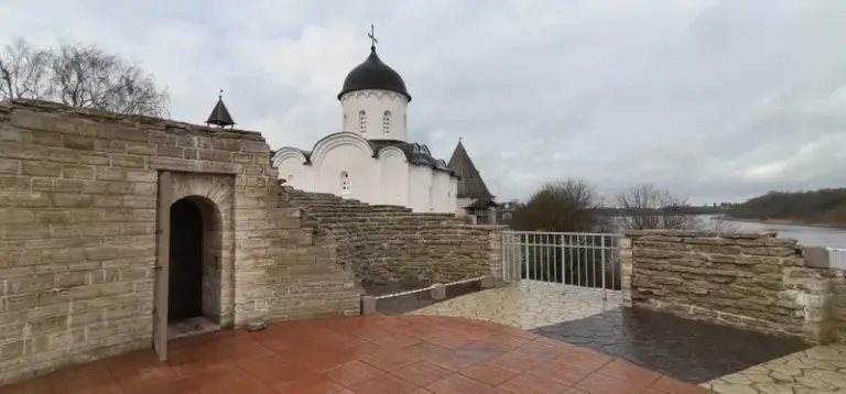 Из Петербурга — в первую столицу Руси, Старую Ладогу
