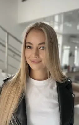 Анастасия У